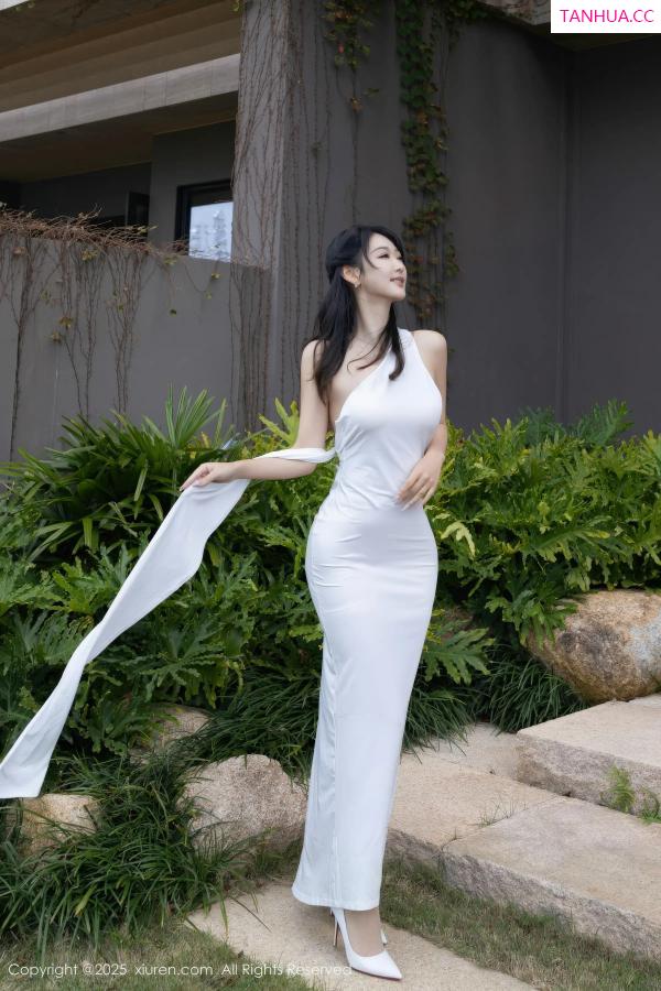 唐安琪  [XiuRen]高清写真图 2025.12.15 No.11109 唐安琪 无内肉丝第11张图片